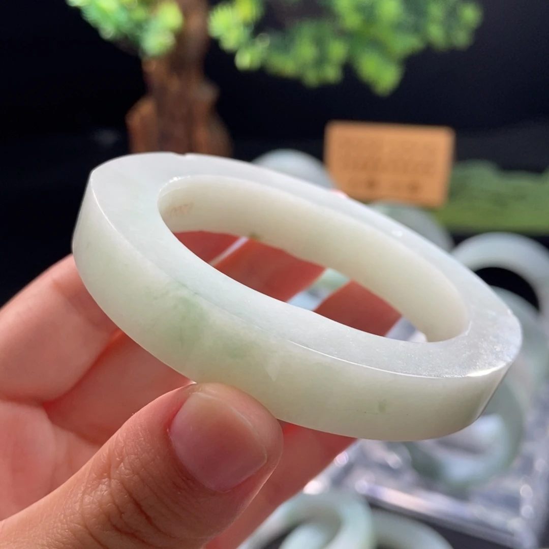 定制翡翠翡翠手镯未镶嵌