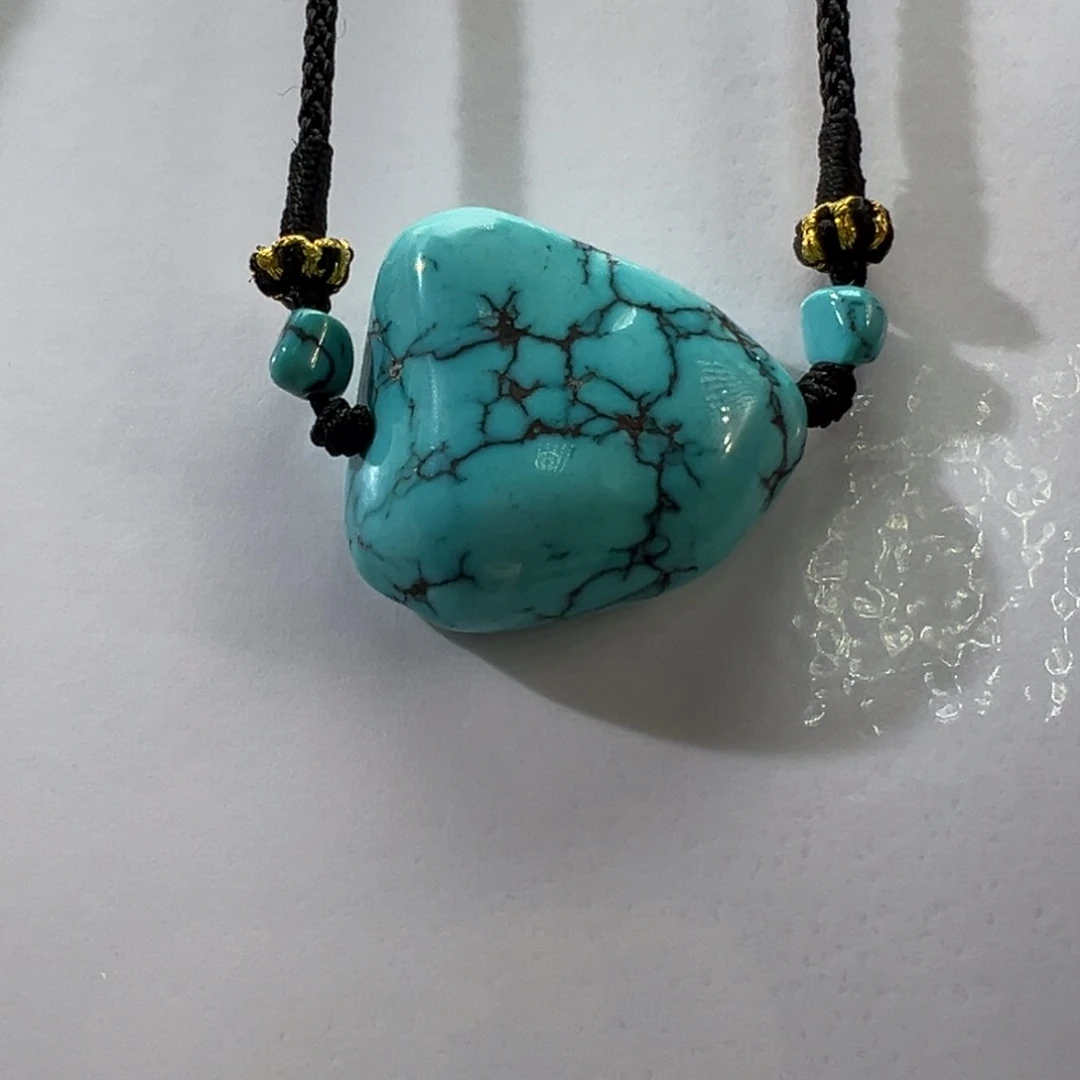 绿松石未镶嵌挂件