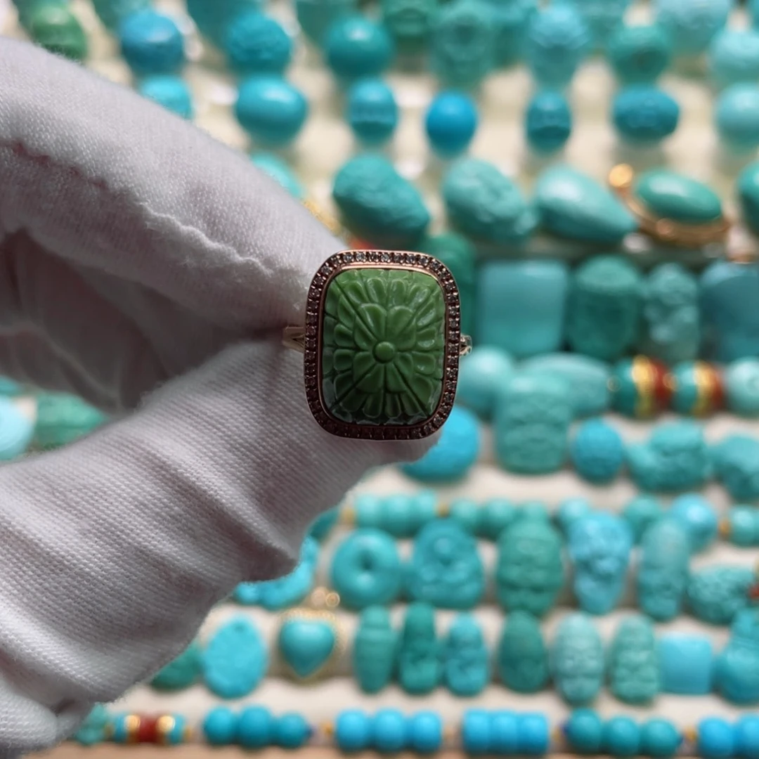 绿松石珠宝奇石18K金镶嵌