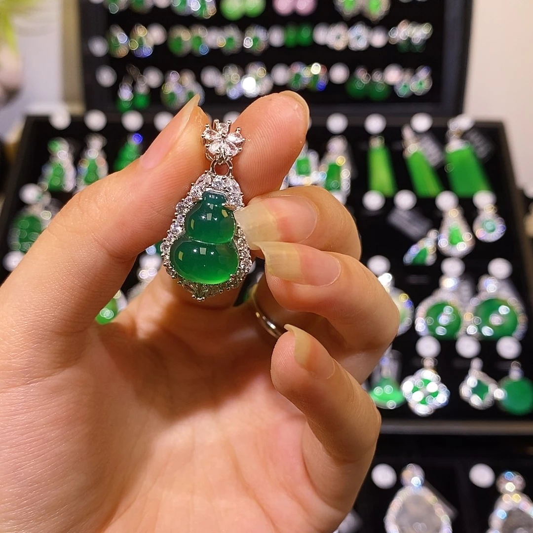 玛瑙/玉髓颈饰合金