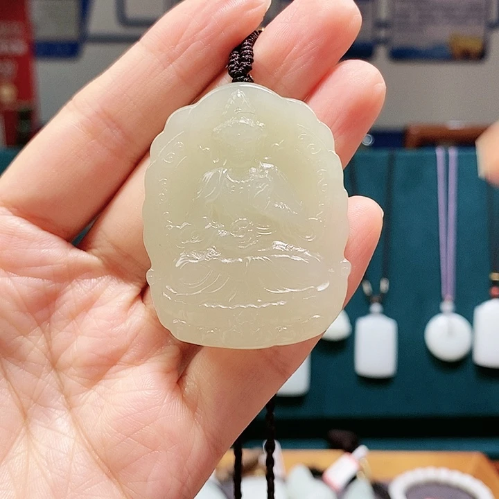 【闪购商品】颈饰未镶嵌和田玉