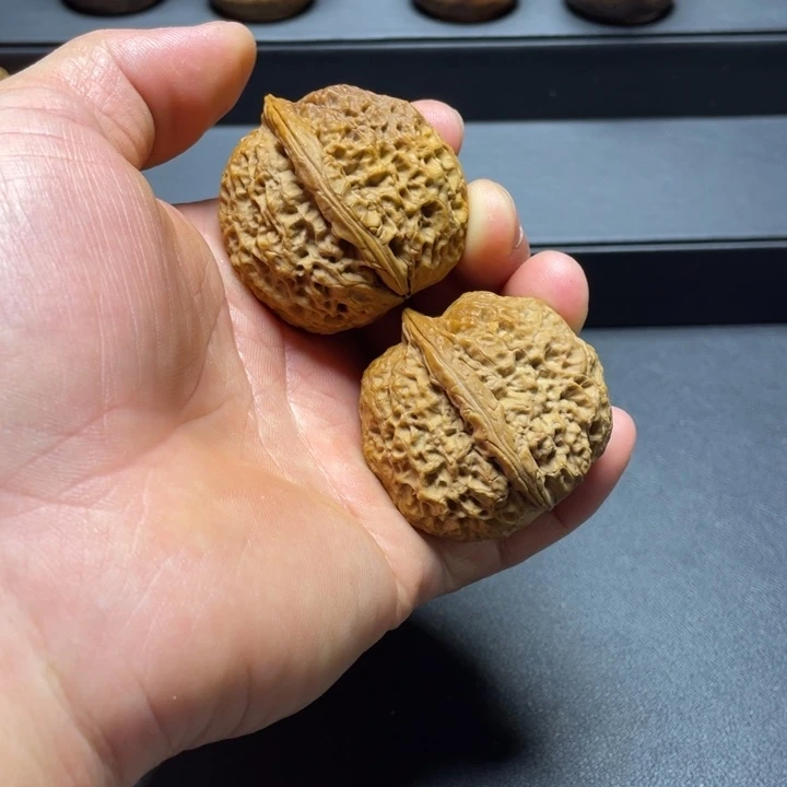 文玩核桃把件B蚂蚁纹铁狮子45mm