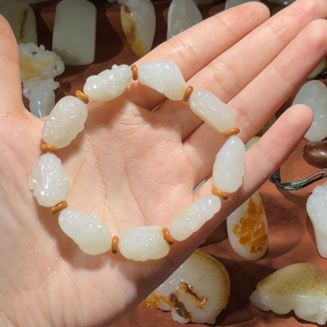 天***管和田玉未镶嵌手链