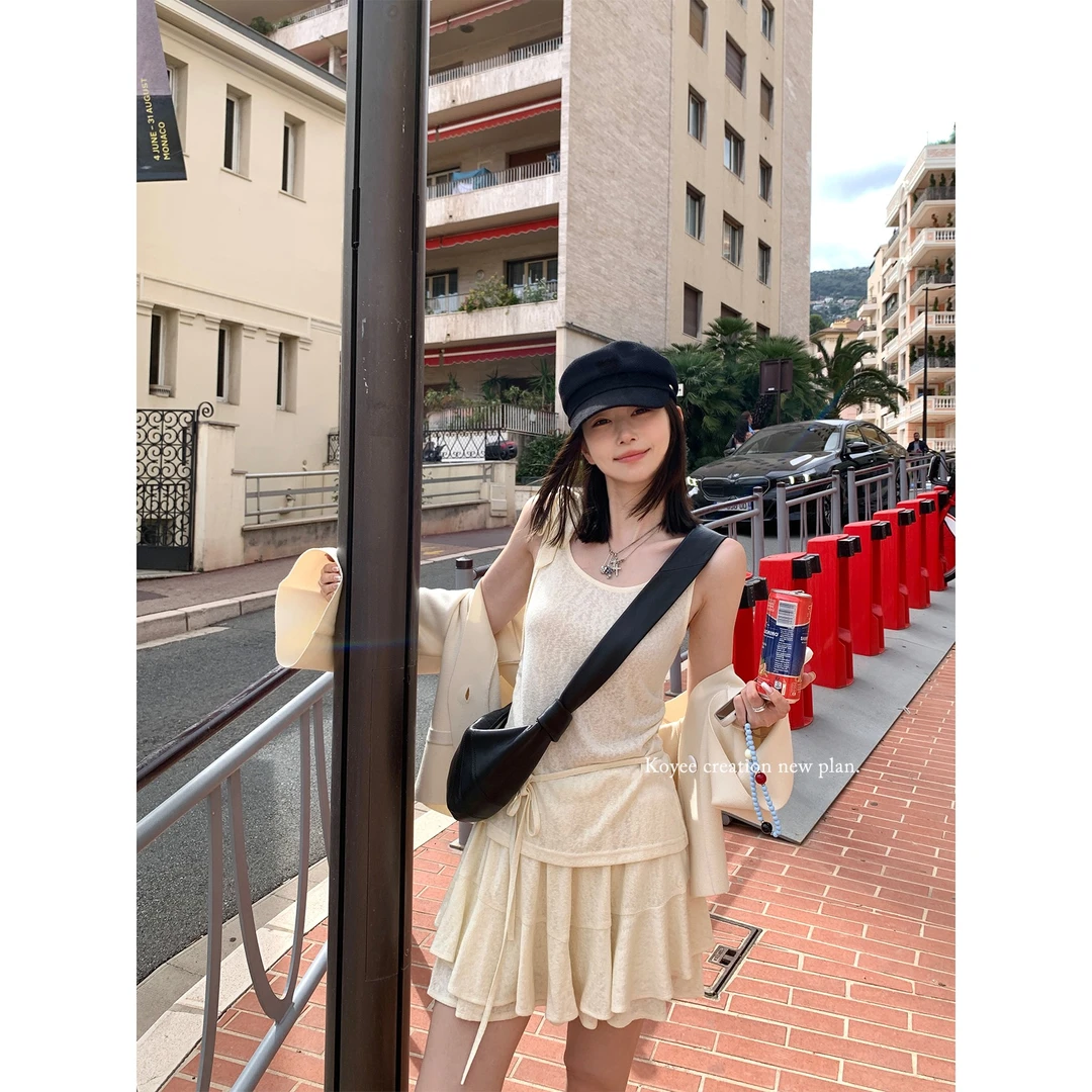 孔一粒 N6559不规则背心上衣法式套装女夏季高腰百褶短裙两件套