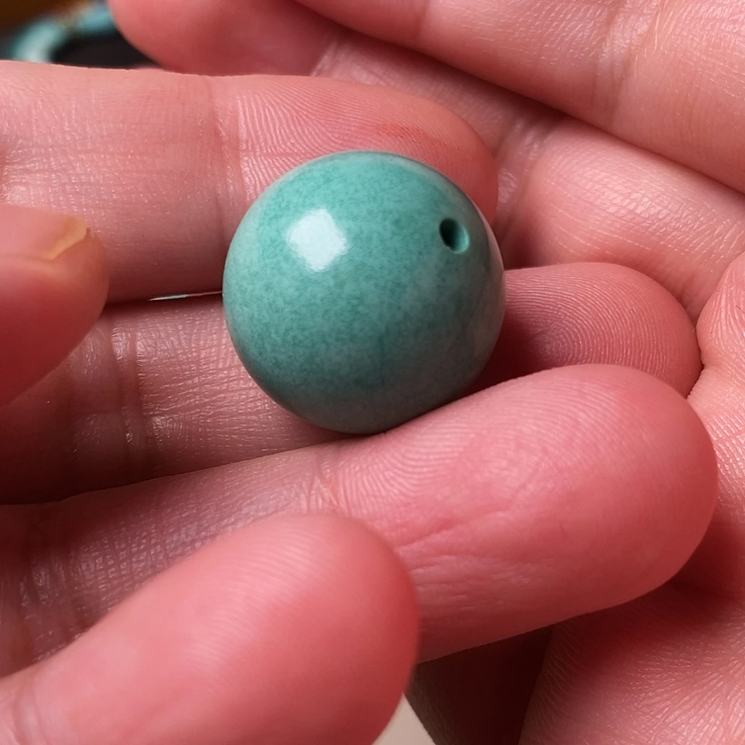 才***佳绿松石未镶嵌颈饰