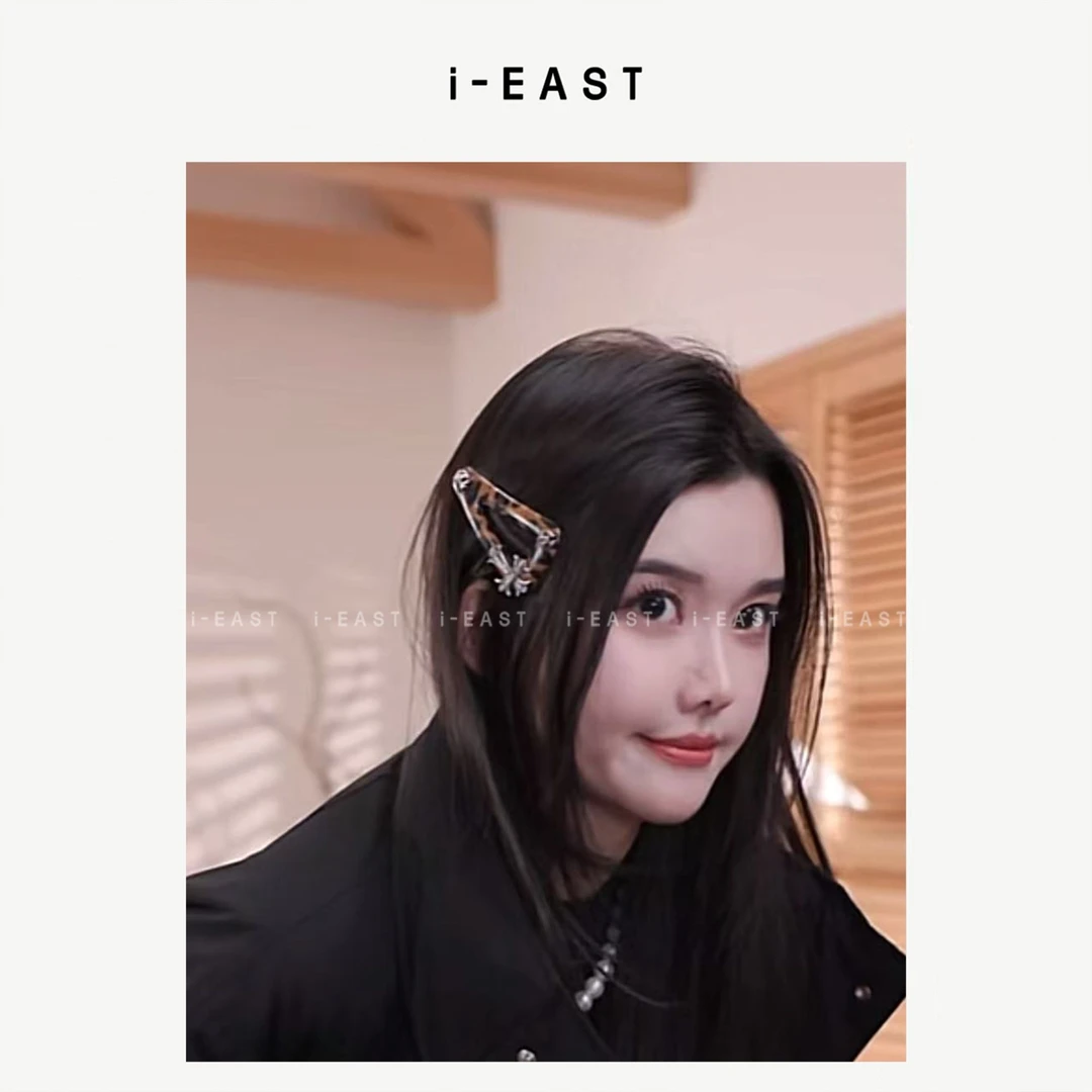 i-EAST 野性出击~秋冬豹纹扣饰百搭发夹-5D PS8814