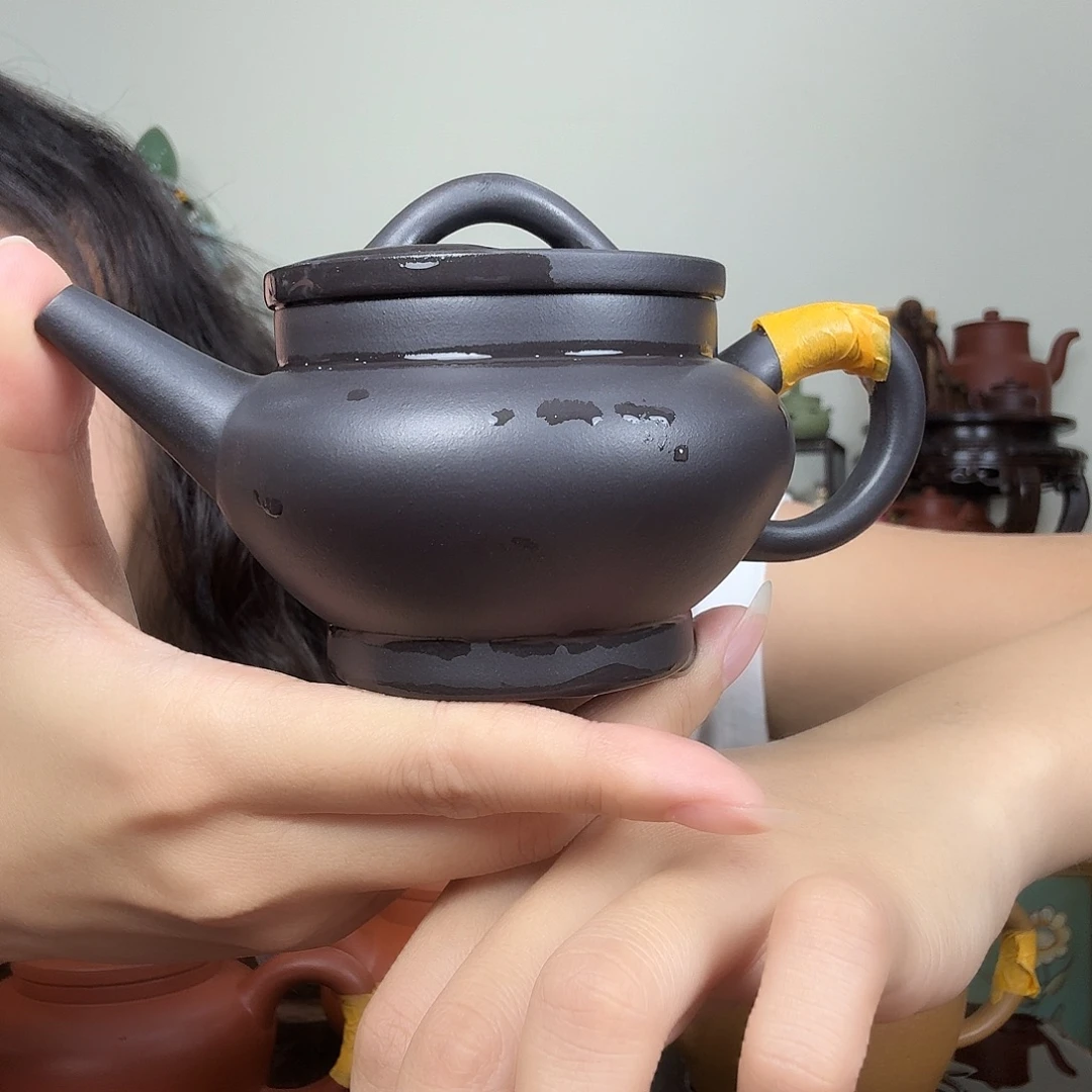 紫砂茶壶底部凹陷