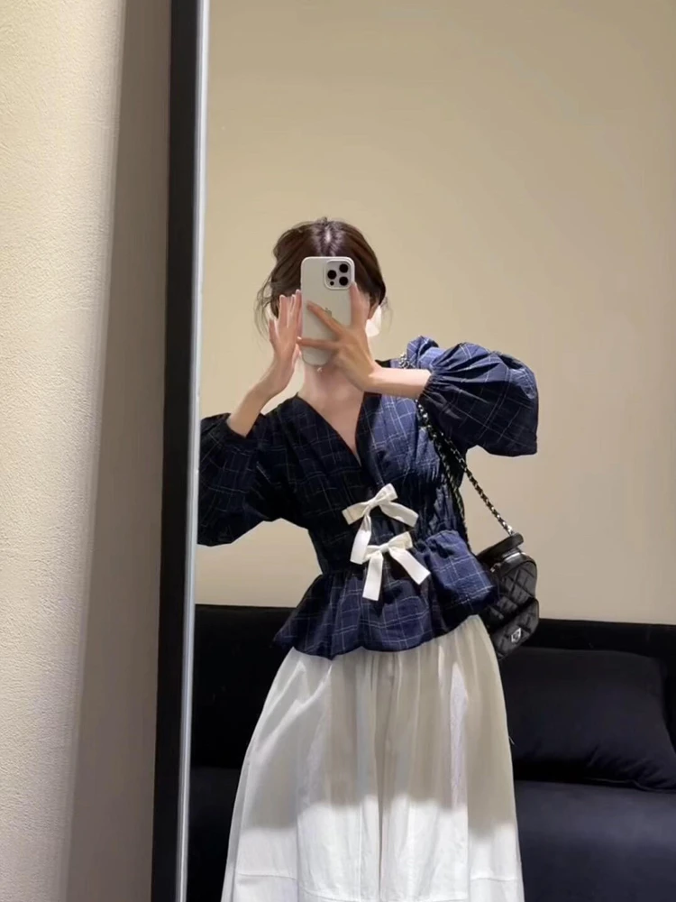 法式v领气质收腰蓝色格子衬衫2025年新款超好看宽松显瘦上衣女装