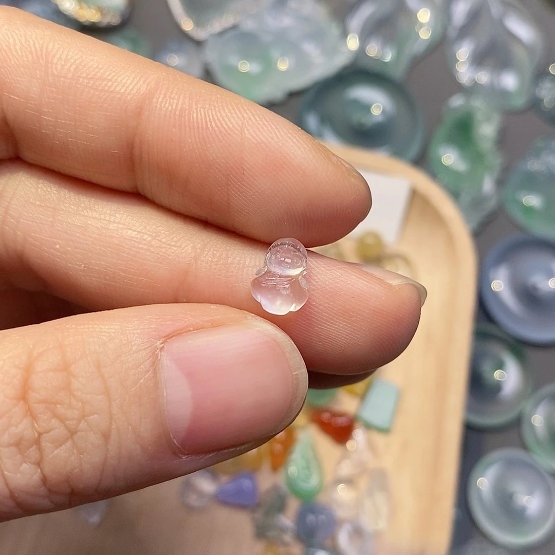 定制翡翠未镶嵌翡翠