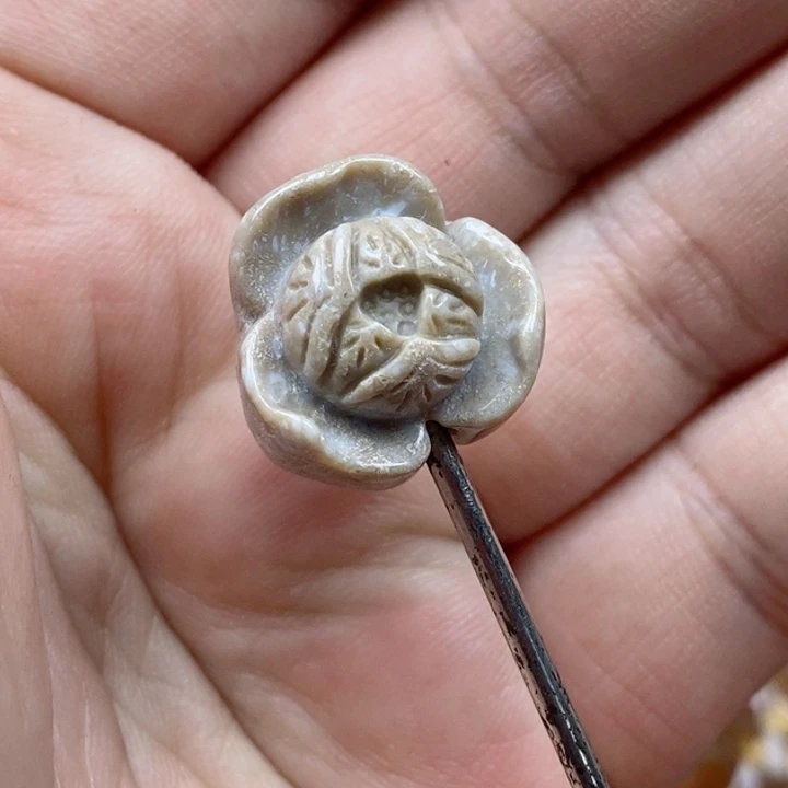 颈饰未镶嵌硅化珊瑚（珊瑚玉）?****?小