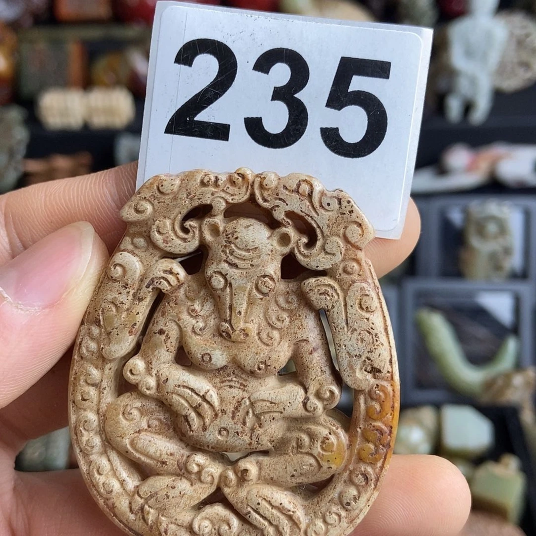 和田玉饰品未镶嵌