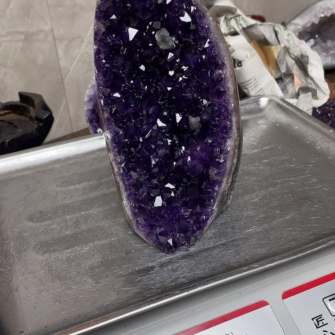 _***张未镶嵌大型摆件（非配饰）紫晶