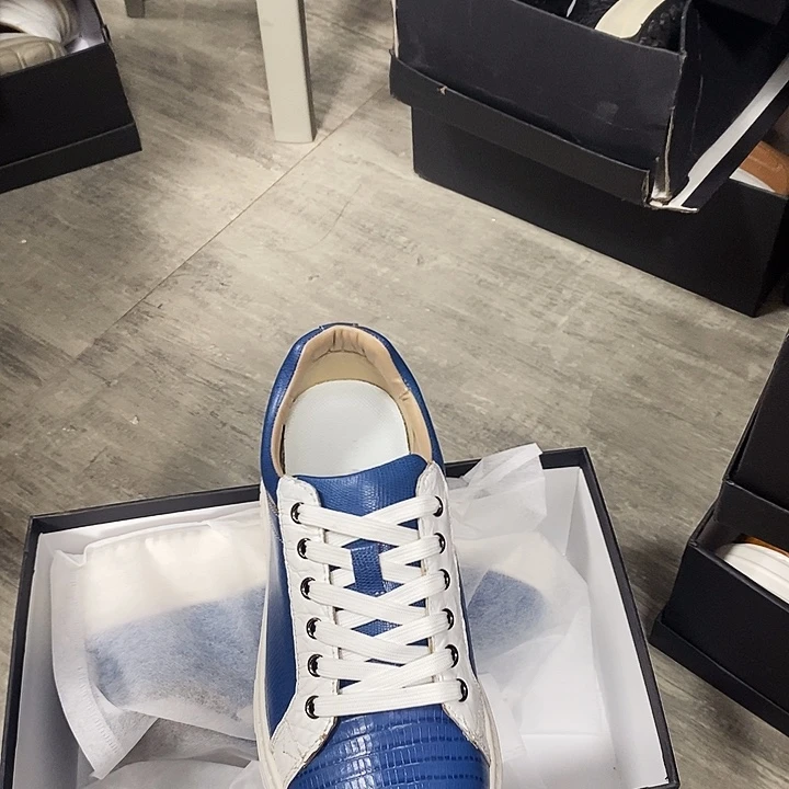 和***尘真皮41码男士休闲运动鞋