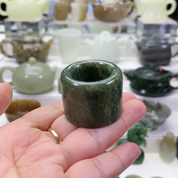 未镶嵌和田玉挂件扳指
