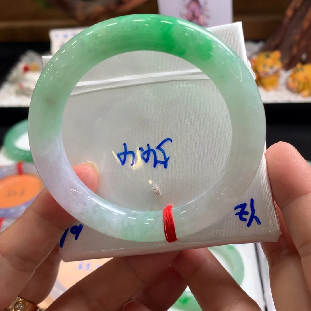 翡翠手镯未镶嵌16号，