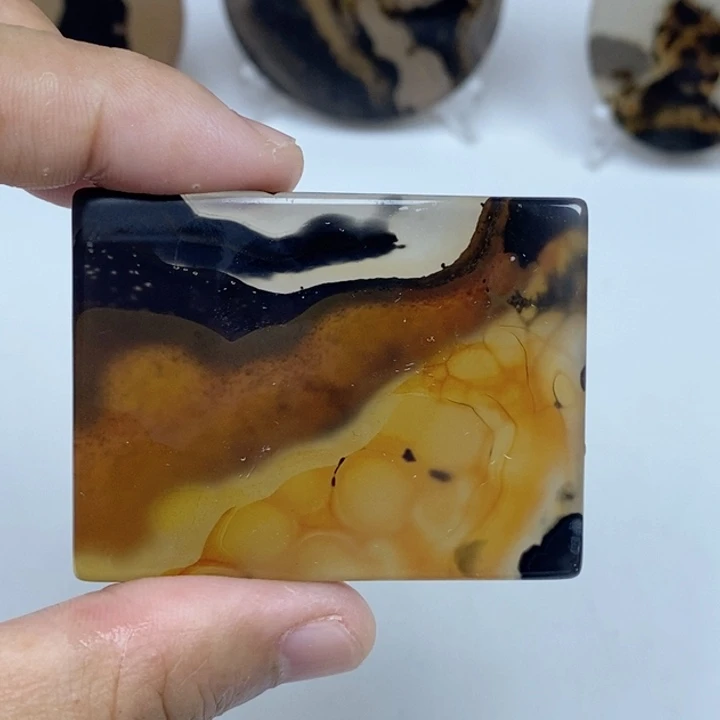 玛瑙/玉髓未镶嵌珠宝半成品
