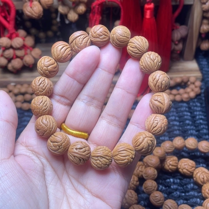 木质类桃枭挂件挂件