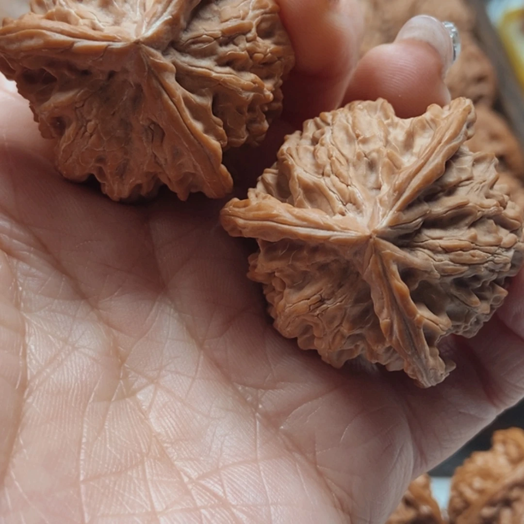 逆***星文玩核桃吊坠盘山