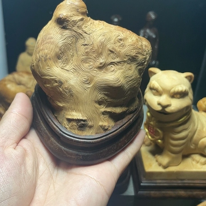 大叶紫檀（黑酸枝木类）