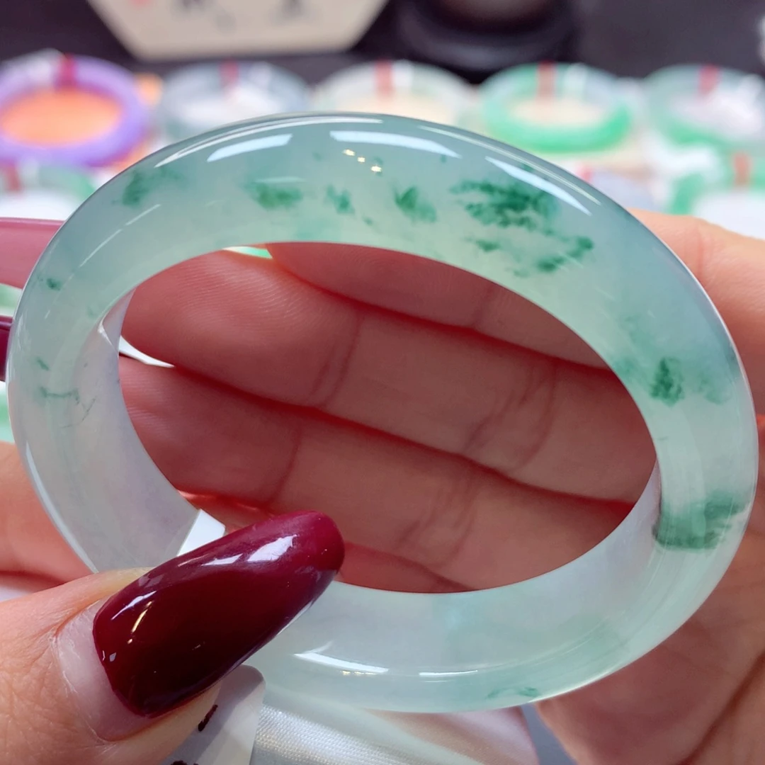 翡翠手镯（贵妃镯）未镶嵌贵妃51号66