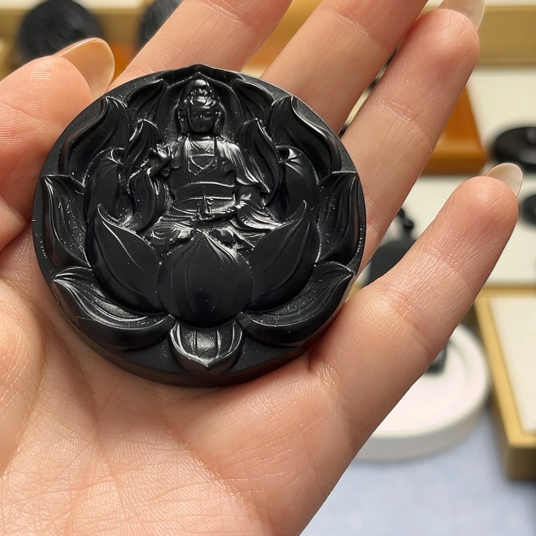 建***哥颈饰未镶嵌和田玉（墨玉）观音