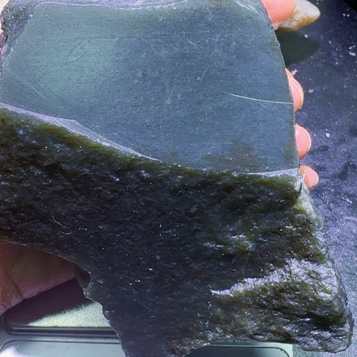 未镶嵌和田玉（糖玉）珠宝半成品