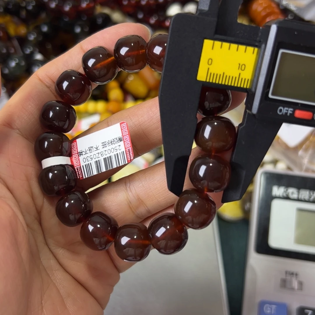 未镶嵌琥珀珠宝奇石439