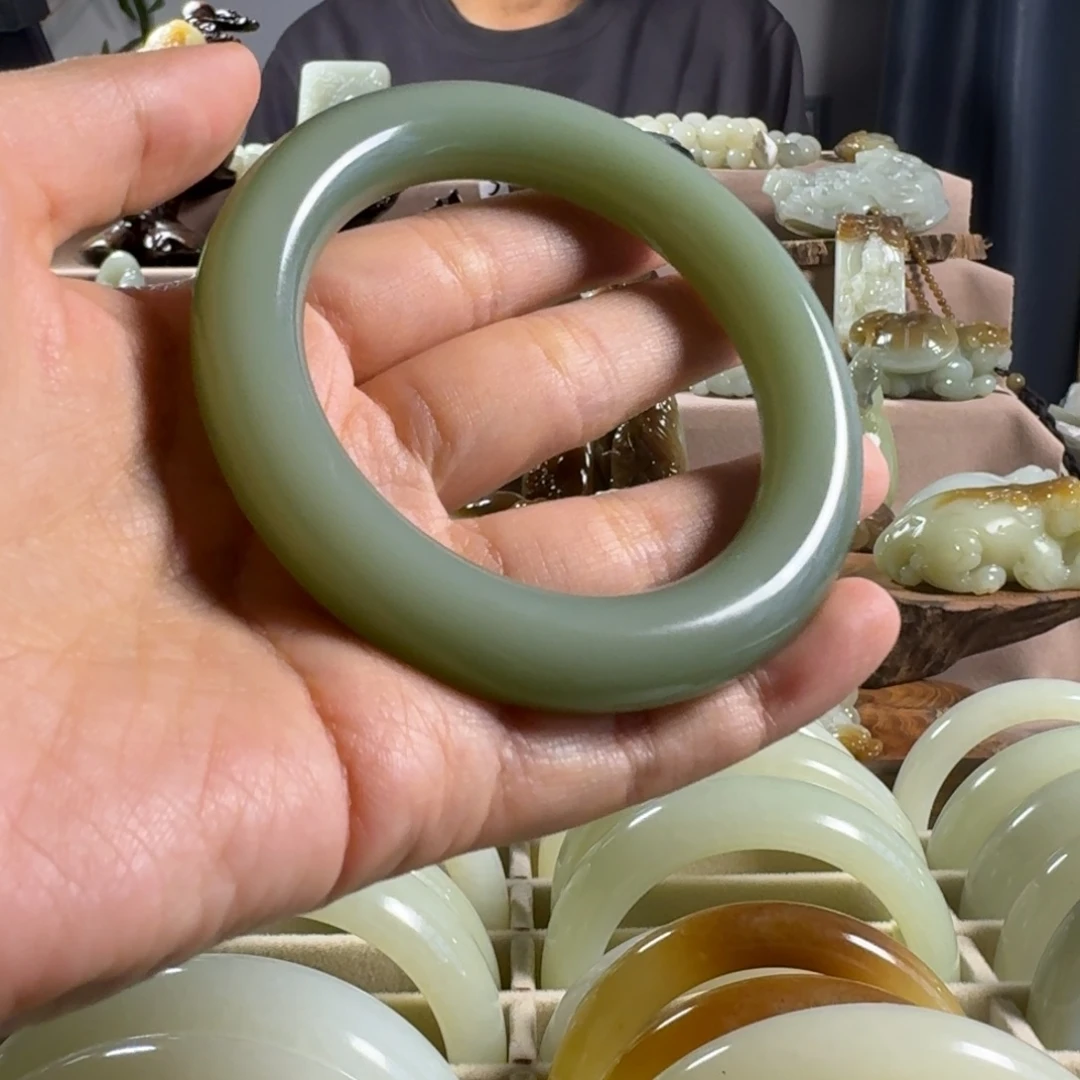 和田玉（糖玉）未镶嵌手链