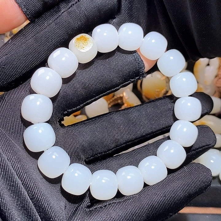 和田玉套链未镶嵌王*博