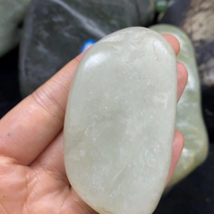 未镶嵌和田玉（糖玉）挂件
