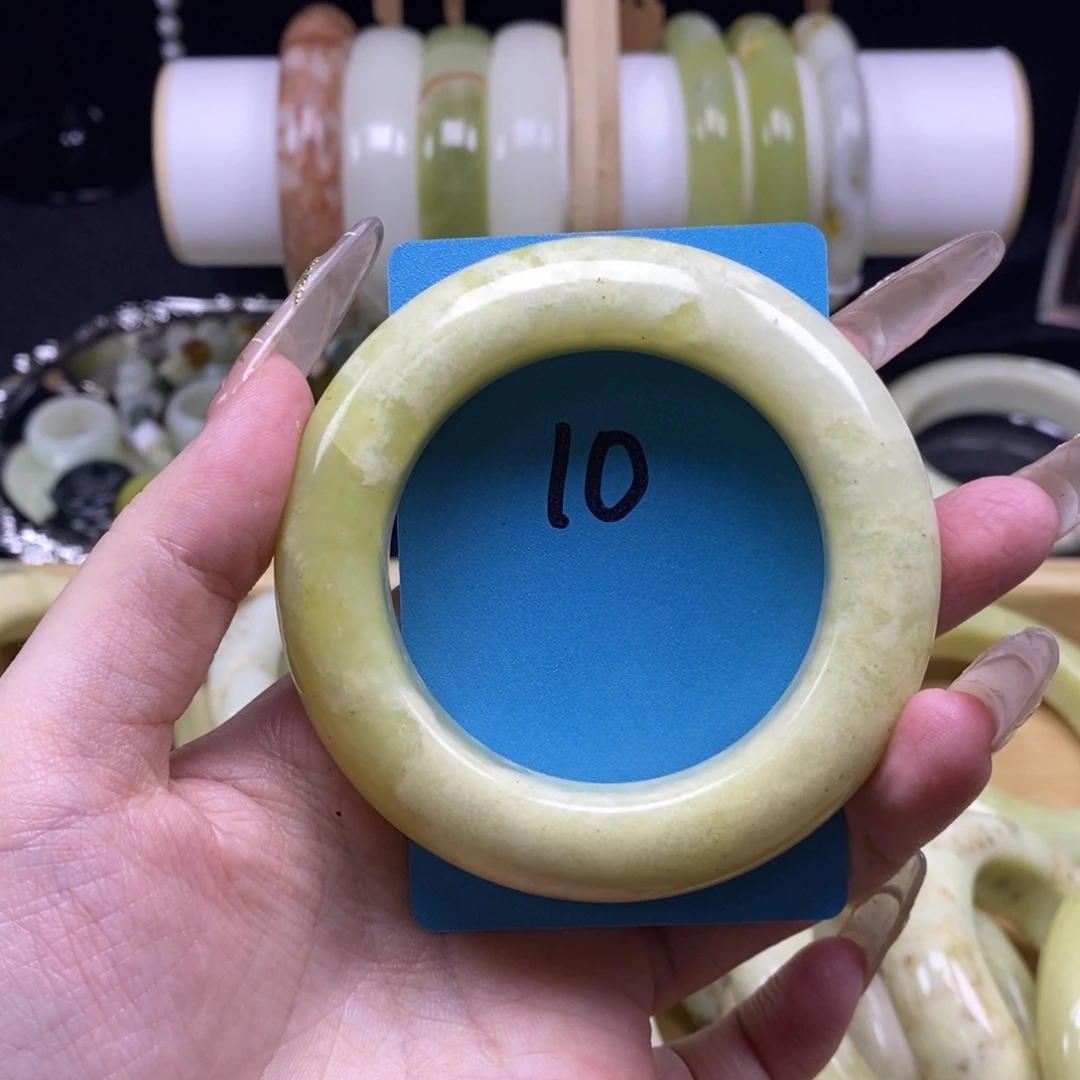 蛇纹石玉未镶嵌手镯52.8