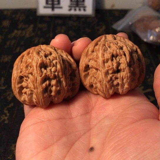 把件文玩核桃白狮子42mm