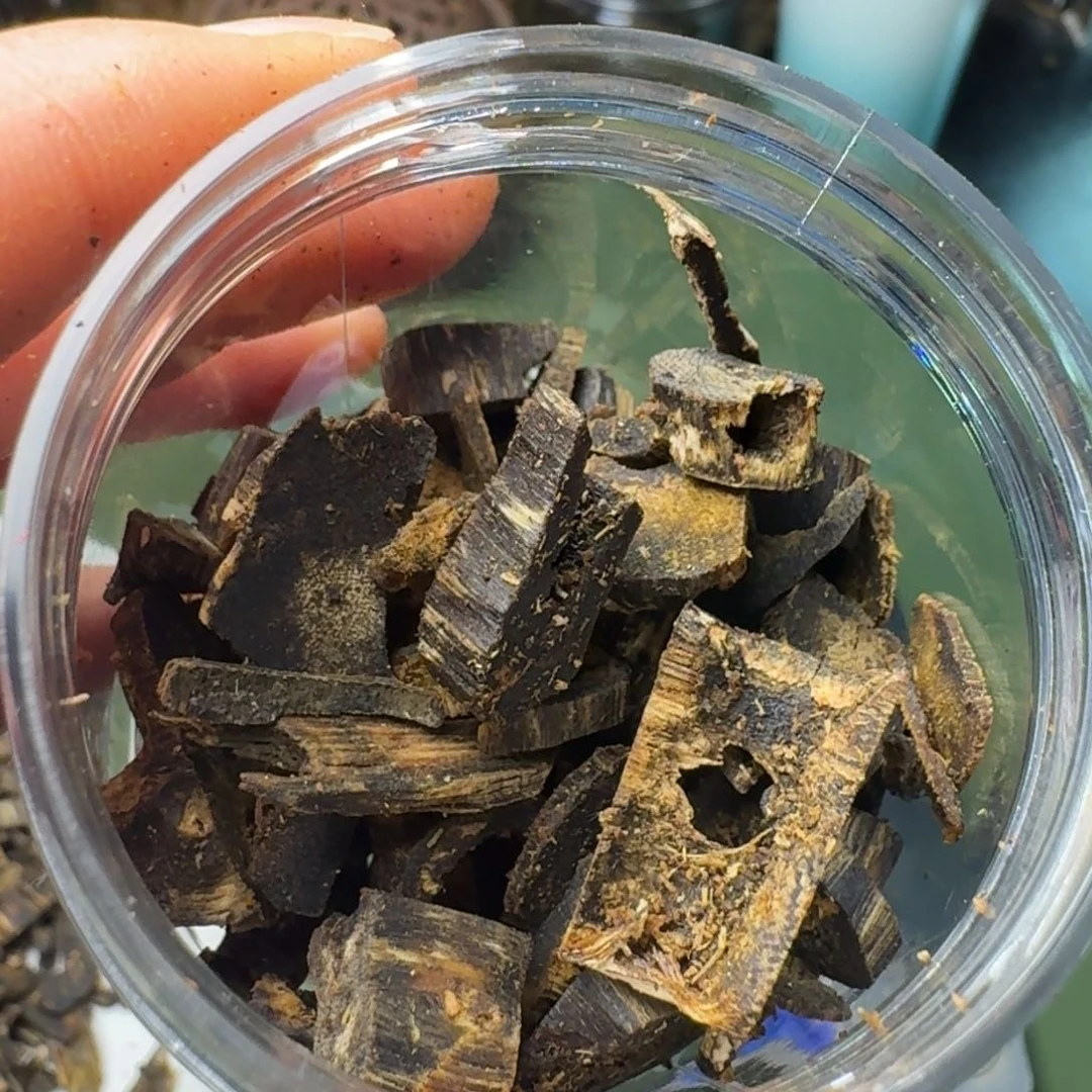 沉香手把件海南紫棋高端老块料20克