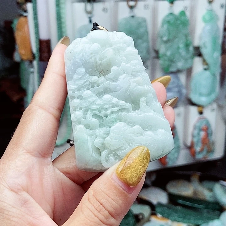 翡翠未镶嵌颈饰翡翠
