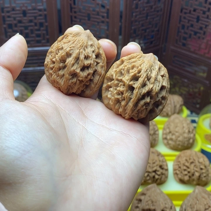 文玩核桃把件40麦虎