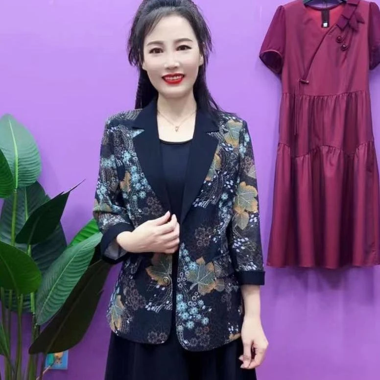 上衣女士大码修身西装外套收腰印花七分袖洋气时髦西服网红宽松潮