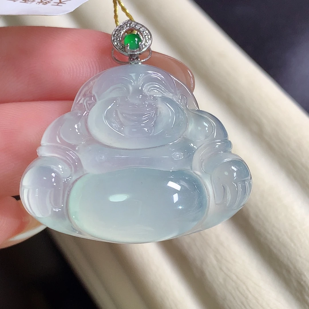 翡翠18K金镶嵌颈饰佛公