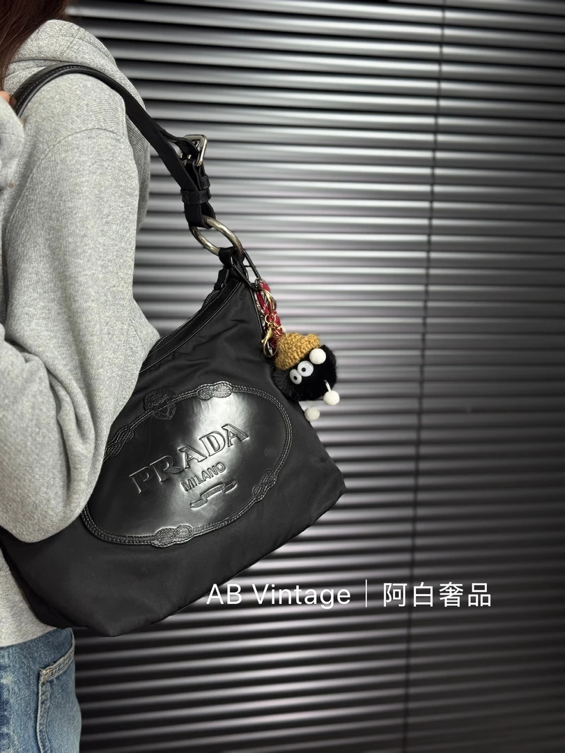 95新 Prada/普拉达 阿白奢品/Prada 花园系列腋下包