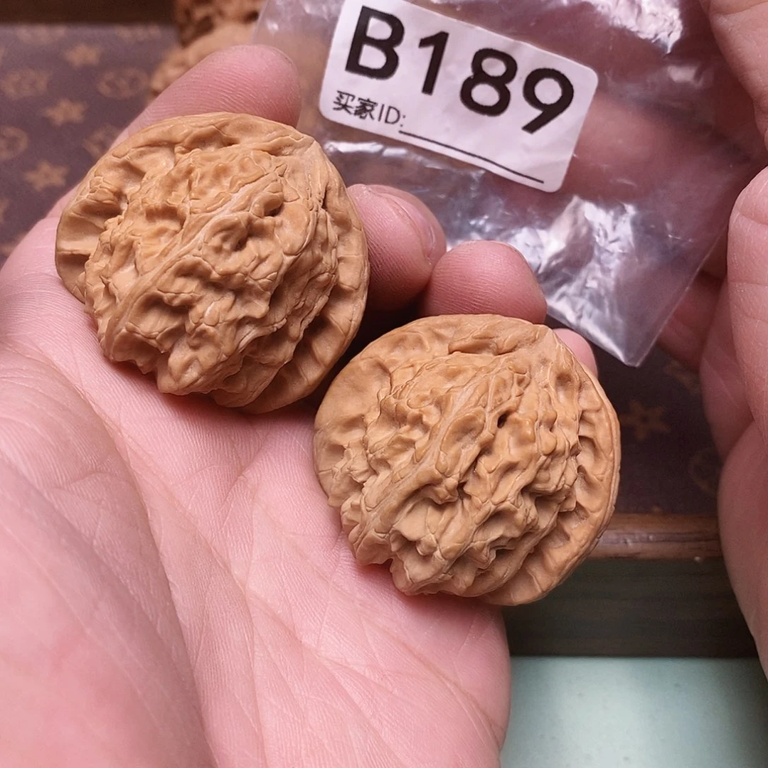 *****把件文玩核桃白狮子。