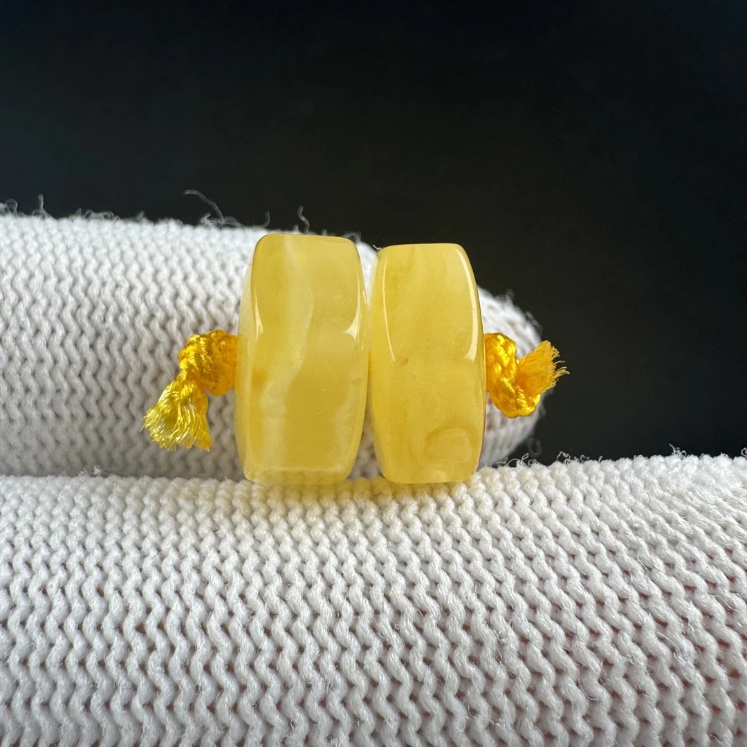 B5509天然原矿蜜蜡微瑕特价对珠11.7mm支持复检