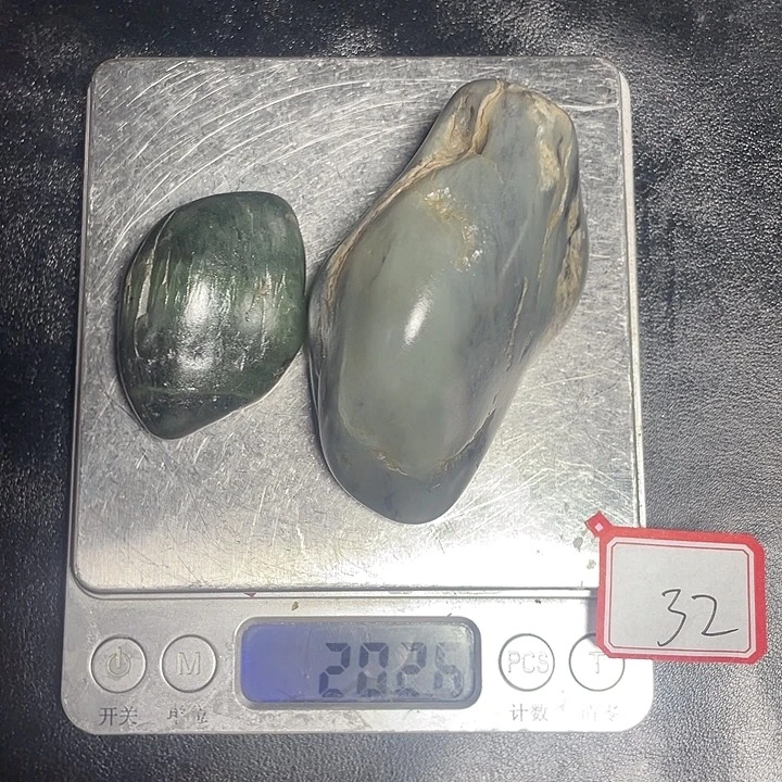 和田玉未镶嵌颈饰35