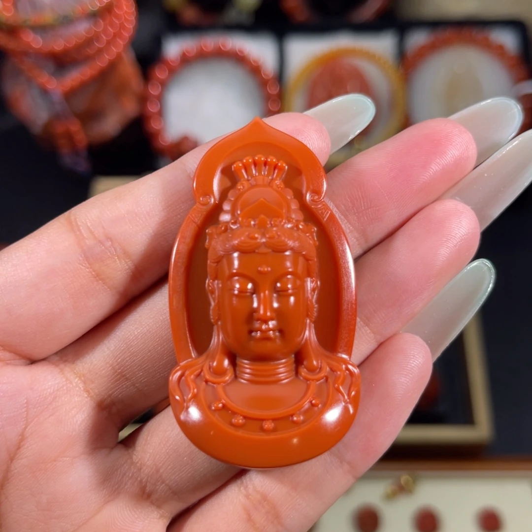 南红玛瑙未镶嵌正庄观音像52.5*28.5