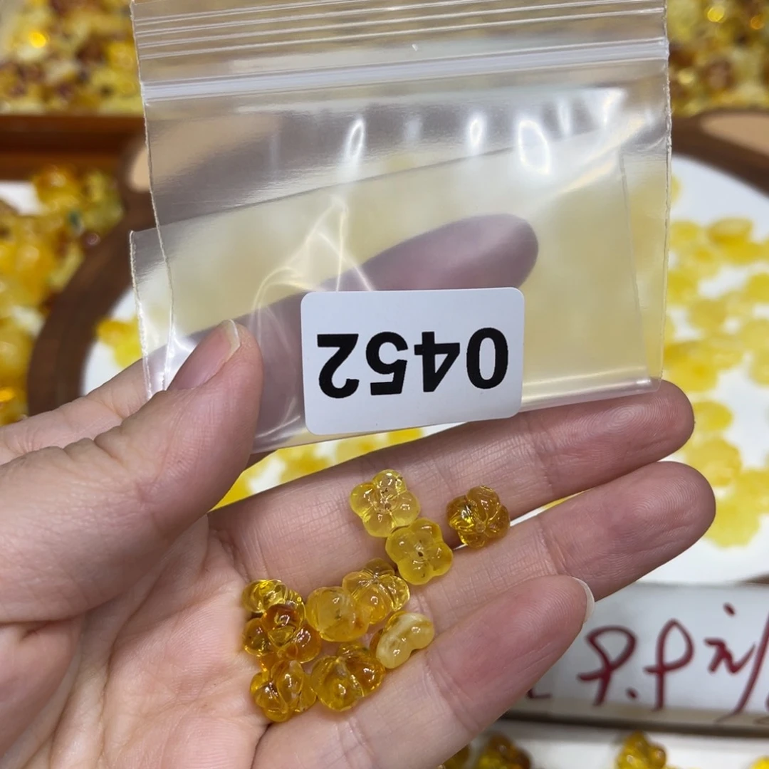 琥珀珠宝奇石未镶嵌