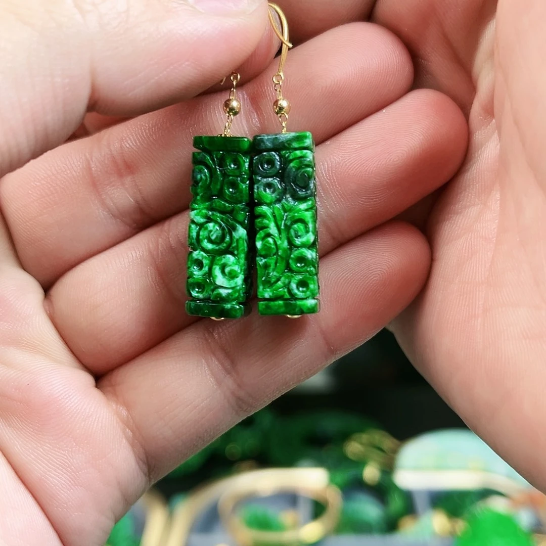 翡翠颈饰18K金镶嵌耳饰