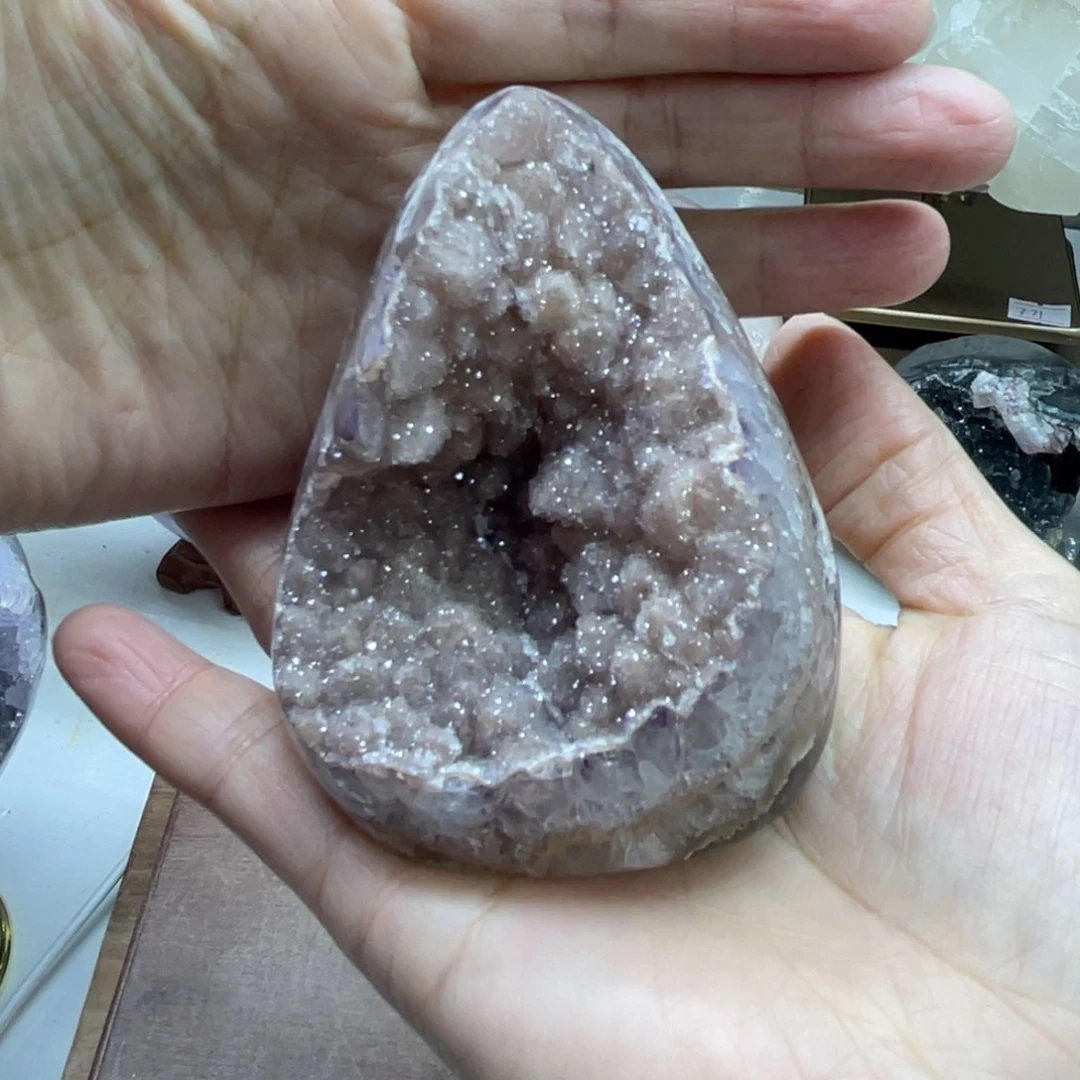 紫晶未镶嵌大型摆件（非配饰）