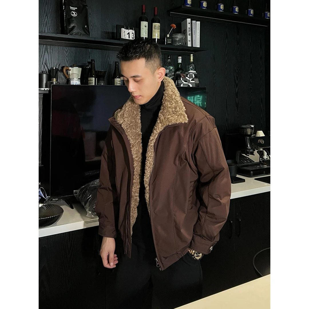 【冠什么希男装】冬季「毛绒感 立领廓影」座山雕骨感时尚羽绒服外套