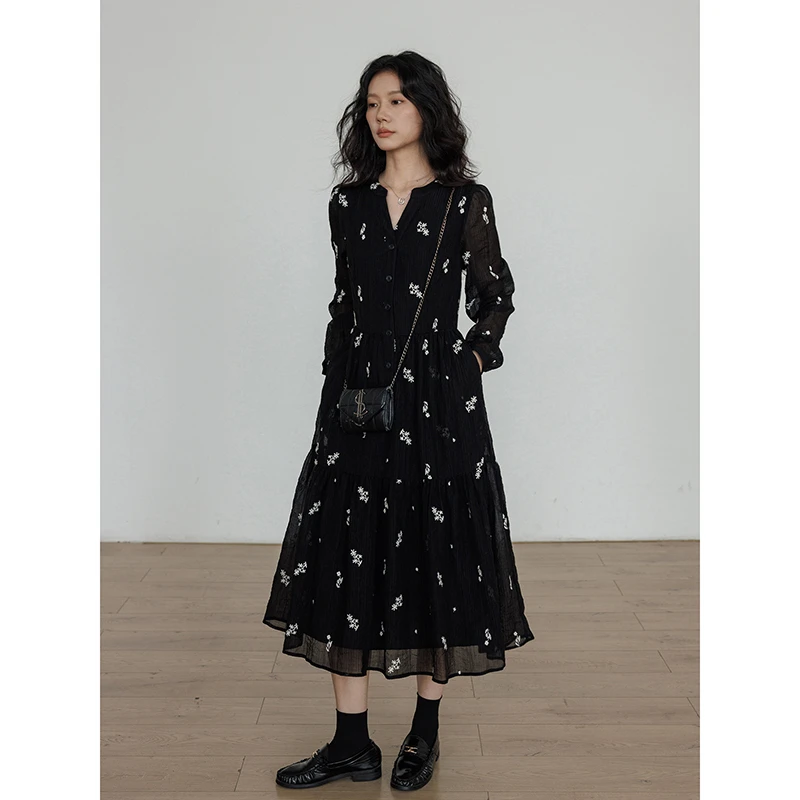 vastand维尚 秋冬刺绣黑色碎花长袖连衣裙气质显瘦清冷系裙子慵懒