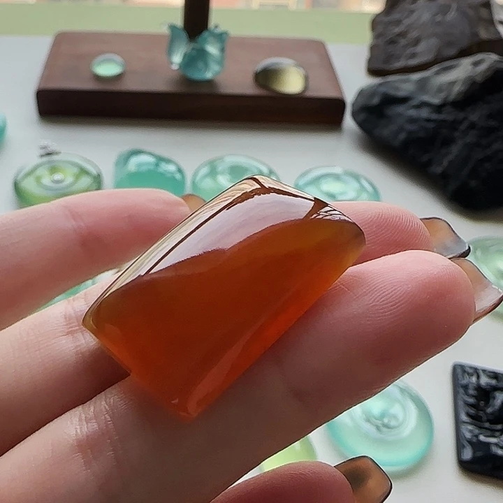 岫玉未镶嵌吊坠(不含链)