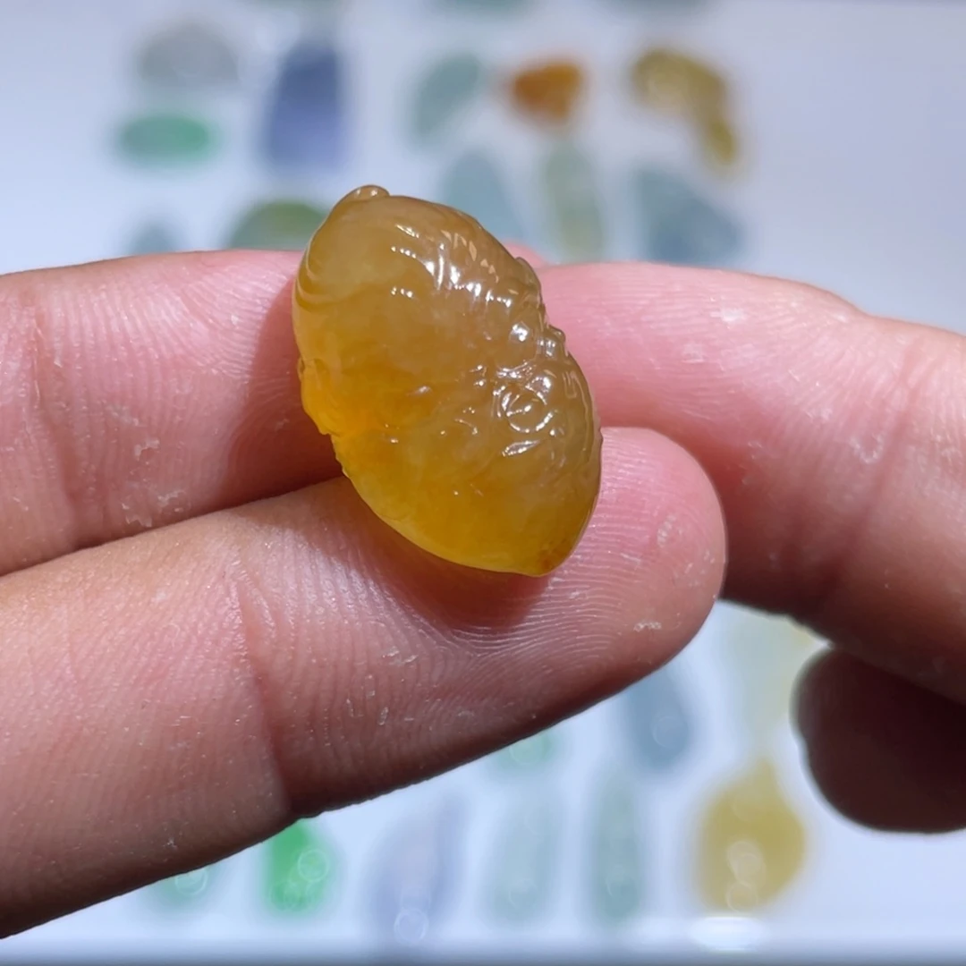 颈饰未镶嵌翡翠大圣
