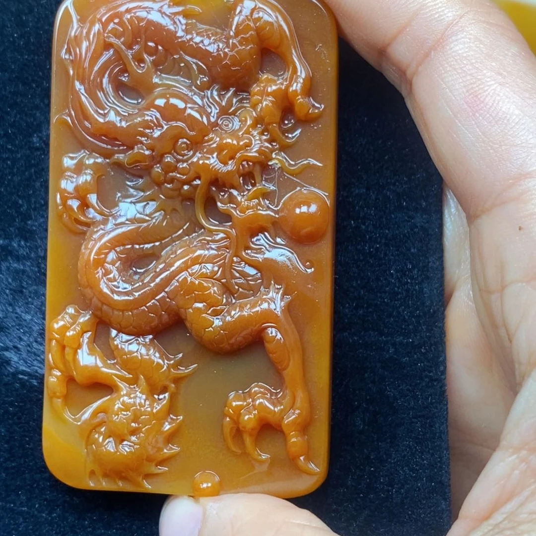未镶嵌石英质玉（黄龙玉）吊坠(不含链)